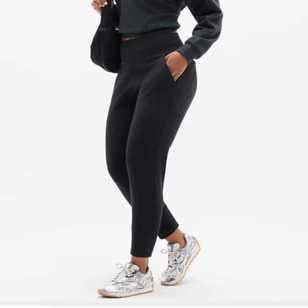 Athleta Venice High Rise Jogger in Black - Size XL